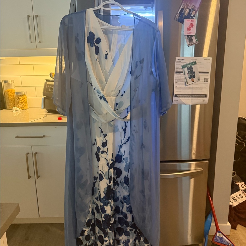 Elegant Blue Floral Dress